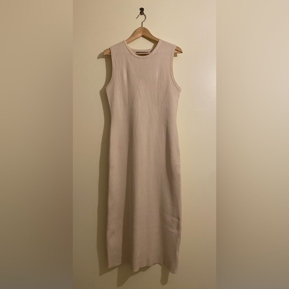 LILLUSORY Elegant Cream Sleeveless Dress. Size XL. New . No tags.